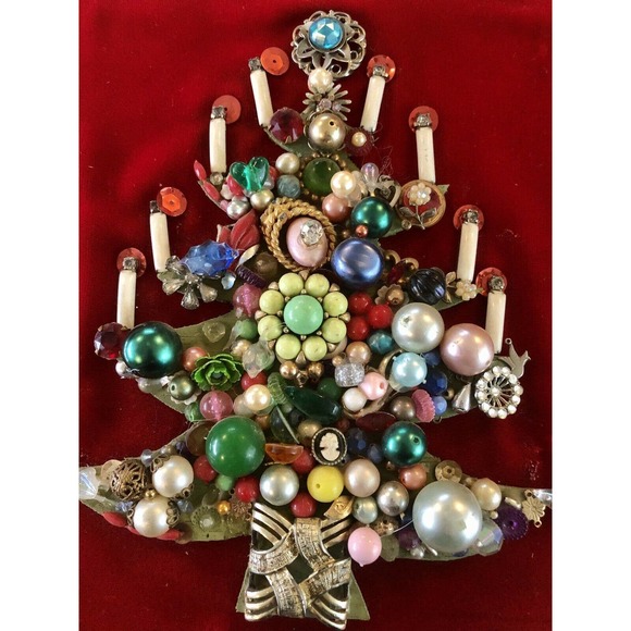 Vintage Jewelry Christmas Tree Collage Art Hand Crafted Assemblage￼ 8 X 10 - Picture 8 of 10